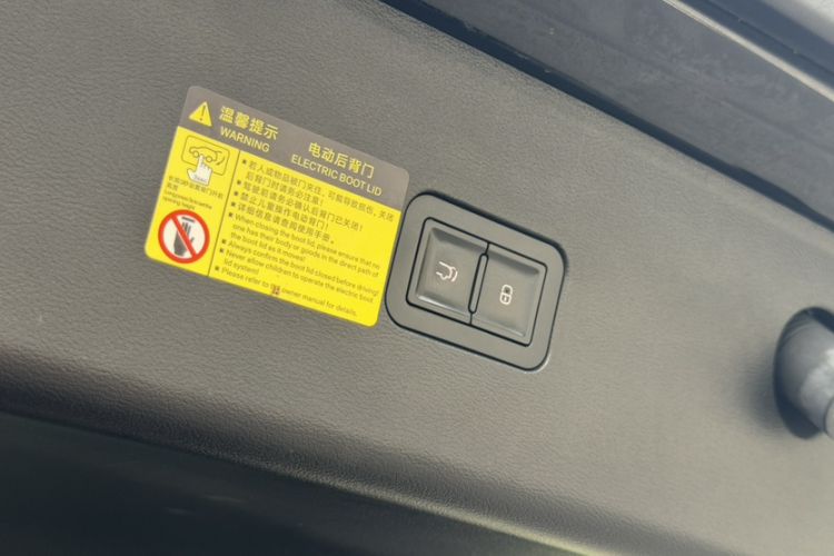 Used BYD Song L EV 2024 550km Beyond Edition Interior 6