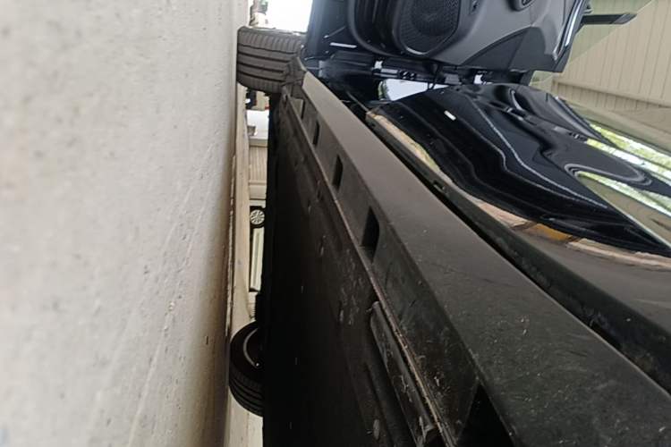 Used BYD Song L EV 2024 602 km All-Wheel-Drive Excellence Version Left Side Sill