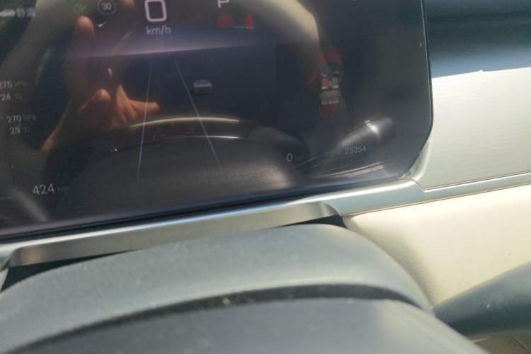 Used BYD Song L EV 2024 550km Beyond Edition Odometer Close Up
