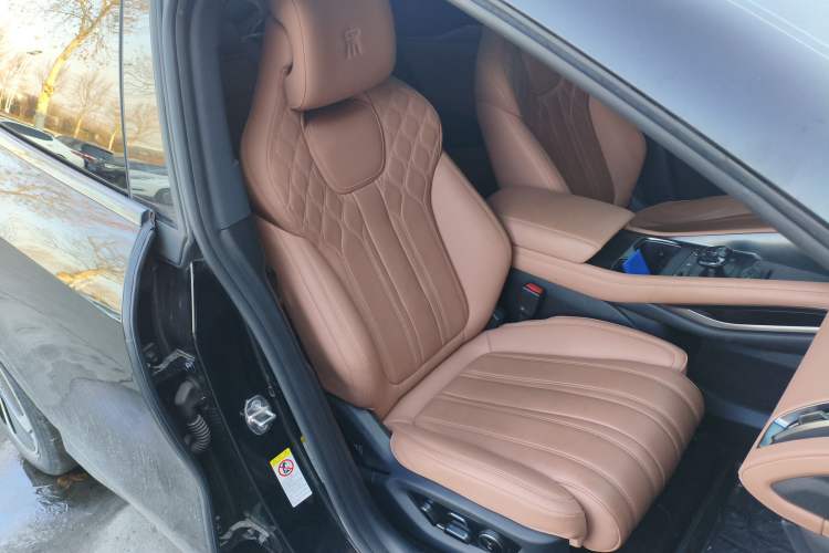 Used BYD Song L EV 2024 662 km Excellence Version Right Front Seat