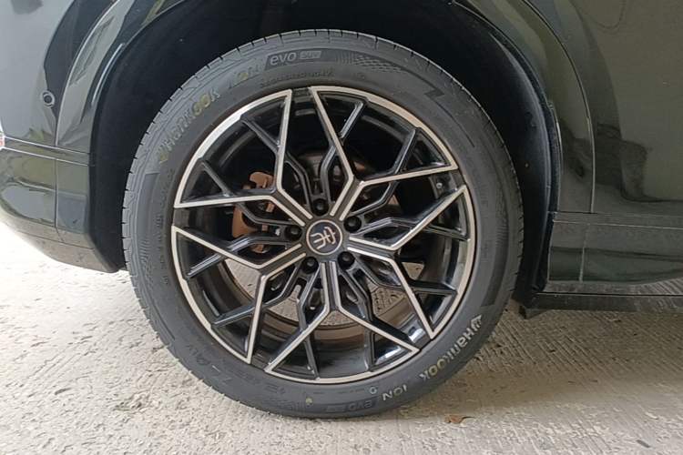 Used BYD Song L EV 2024 602 km All-Wheel-Drive Excellence Version Right Rear Wheel Hub