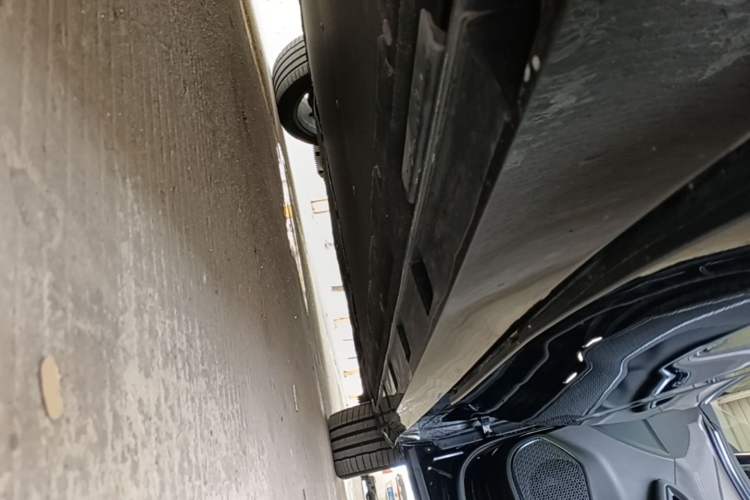 Used BYD Song L EV 2024 602 km All-Wheel-Drive Excellence Version Right Side Sill