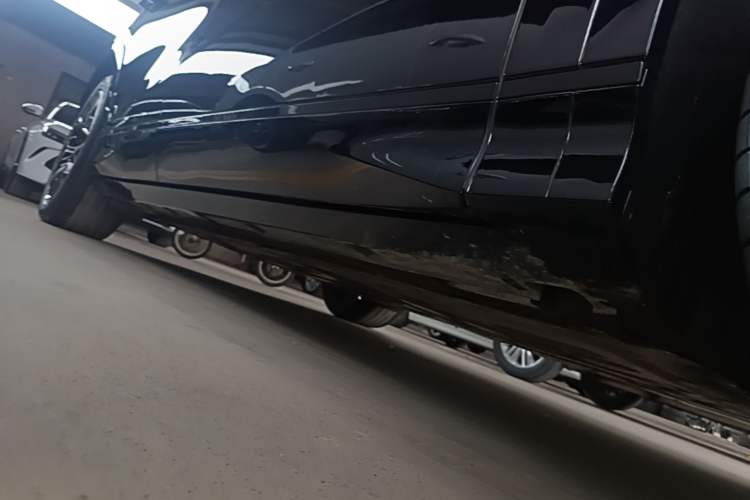 Used BYD Song L EV 2024 602 km All-Wheel-Drive Excellence Version Right Side Sill