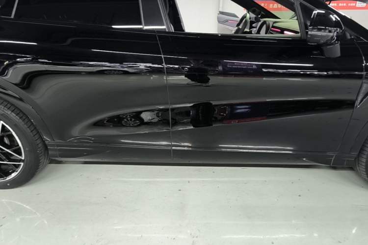 Used BYD Song L EV 2024 602 km All-Wheel-Drive Excellence Version Right Side Sill