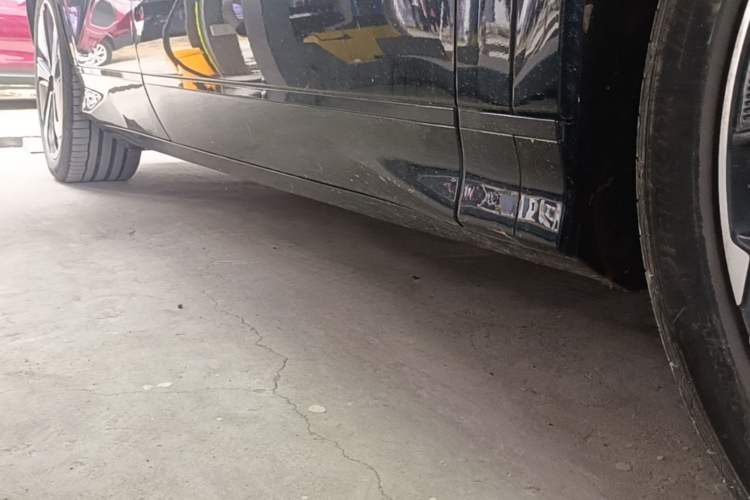 Used BYD Song L EV 2024 662 km Excellence Version Right Side Sill
