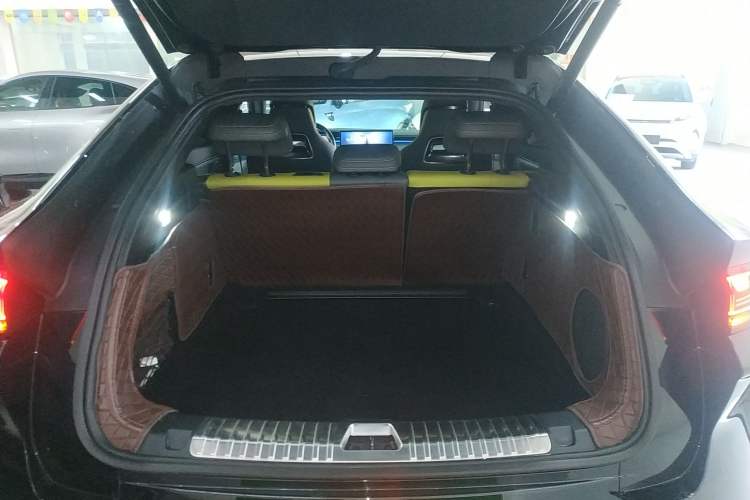 Used BYD Song L EV 2024 602 km All-Wheel-Drive Excellence Version Trunk