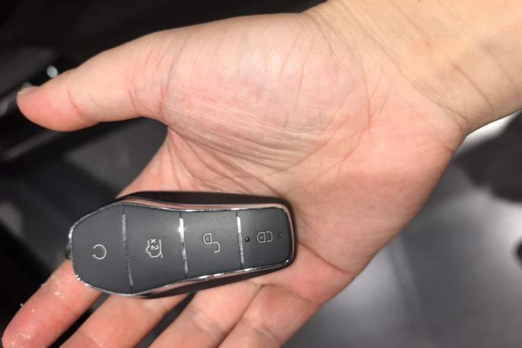 Used BYD Song L EV 2024 550 km Excellence Version Vehicle Key