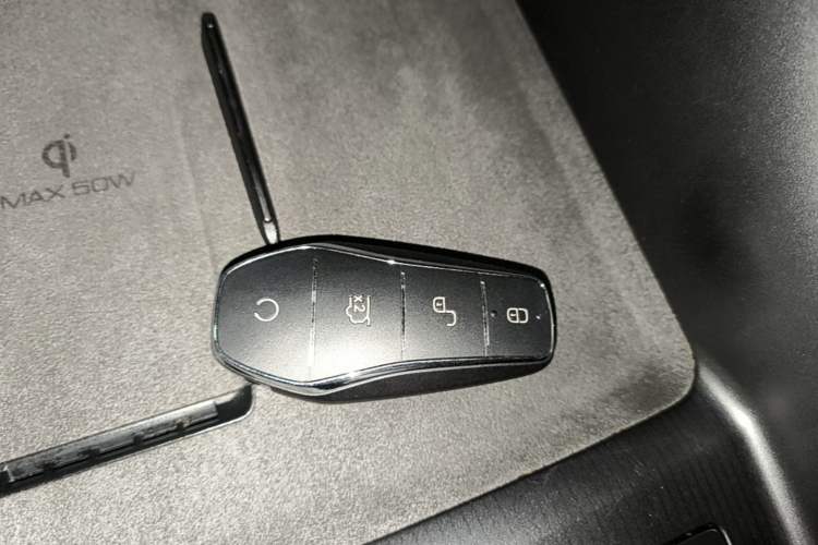 Used BYD Song L EV 2024 602 km All-Wheel-Drive Excellence Version Vehicle Key