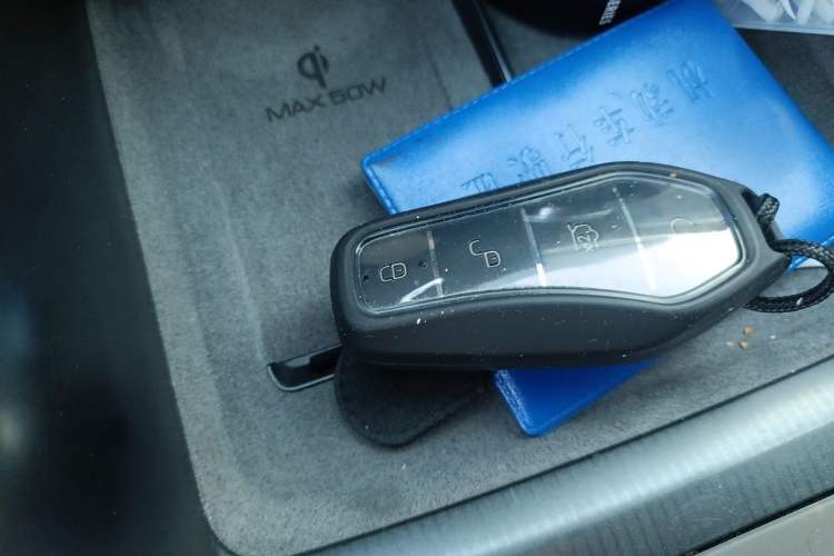 Used BYD Song L EV 2024 662 km Excellence Version Vehicle Key