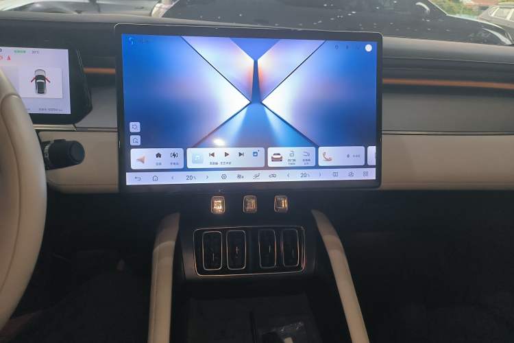 Used BYD Song L EV 2024 662 km Excellence Version Audio And AC Panel