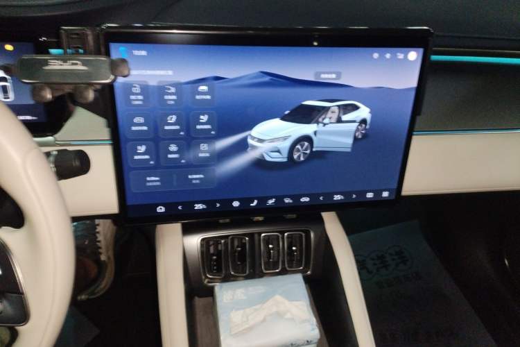 Used BYD Song L EV 2024 662 km Excellence Version Audio And AC Panel