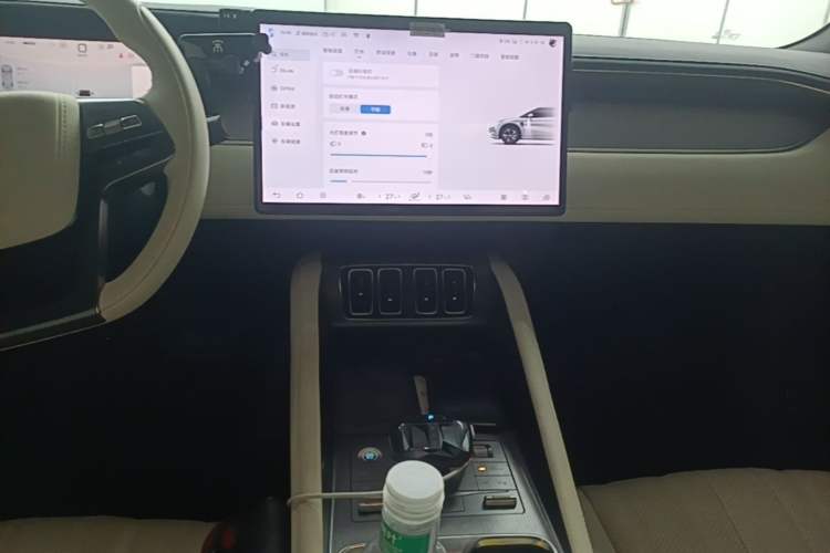 Used BYD Song L EV 2024 662 km Beyond Edition Audio And AC Panel