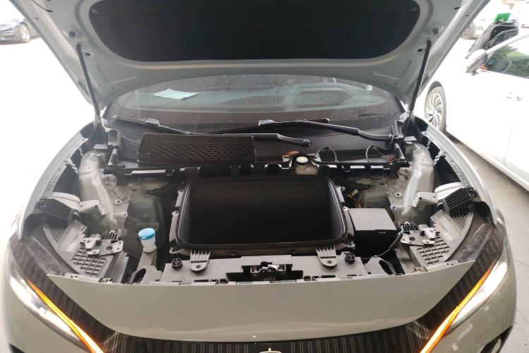 Used BYD Song L EV 2024 602 km All-Wheel-Drive Excellence Version Engine Bay