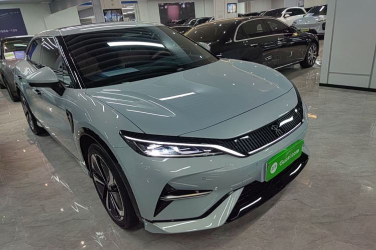 Used BYD Song L EV 2024 662 km Excellence Version Front Right 45 Deg