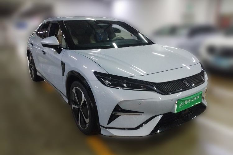 Used BYD Song L EV 2024 662 km Excellence Version Front Right 45 Deg