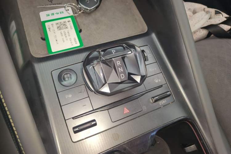 Used BYD Song L EV 2024 602 km All-Wheel-Drive Excellence Version Gear Lever