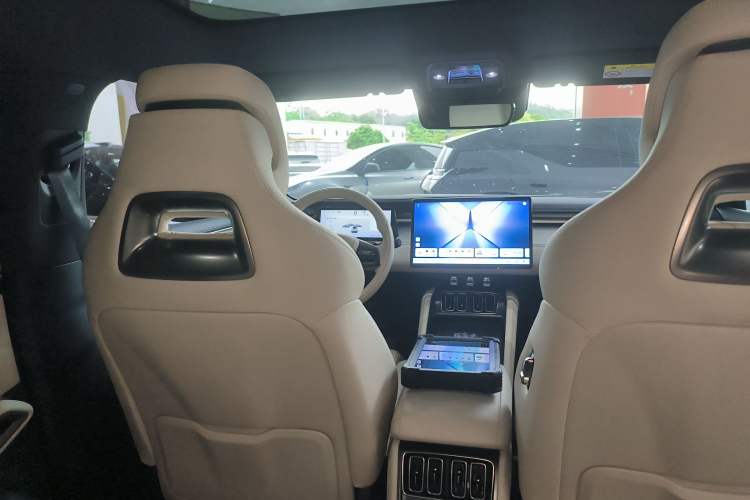 Used BYD Song L EV 2024 662 km Excellence Version Headliner