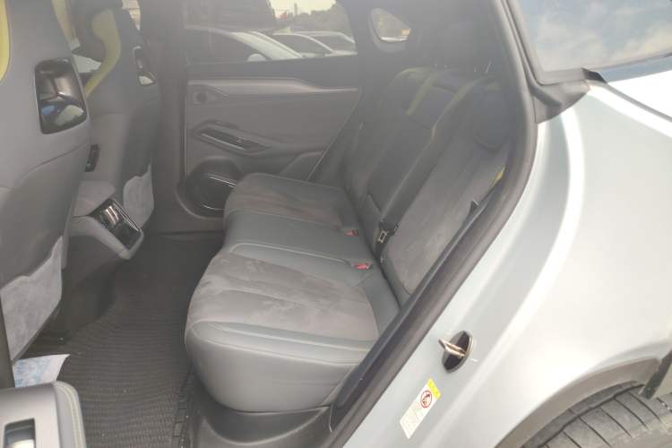 Used BYD Song L EV 2024 602 km All-Wheel-Drive Excellence Version Interior 4