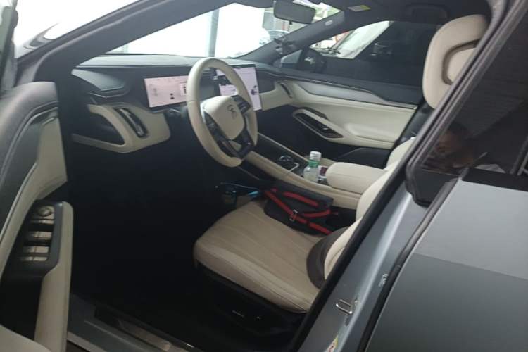 Used BYD Song L EV 2024 662 km Beyond Edition Left Front Seat