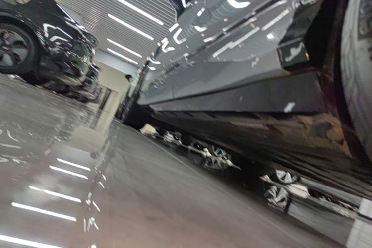 Used BYD Song L EV 2024 662 km Excellence Version Left Side Sill