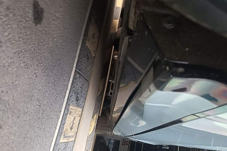 Used BYD Song L EV 2024 550 km Excellence Version Left Side Sill