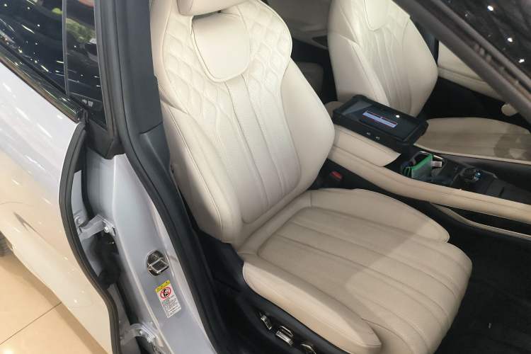 Used BYD Song L EV 2024 662 km Excellence Version Right Front Seat