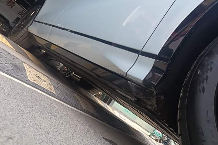 Used BYD Song L EV 2024 550 km Excellence Version Right Side Sill