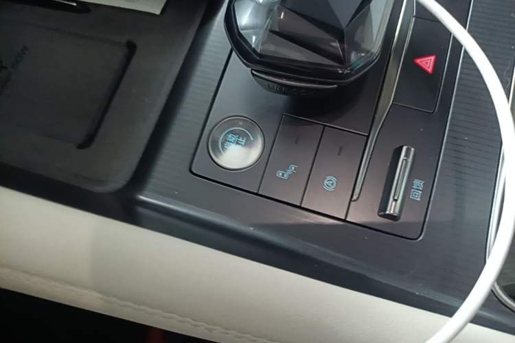 Used BYD Song L EV 2024 662 km Beyond Edition Vehicle Key