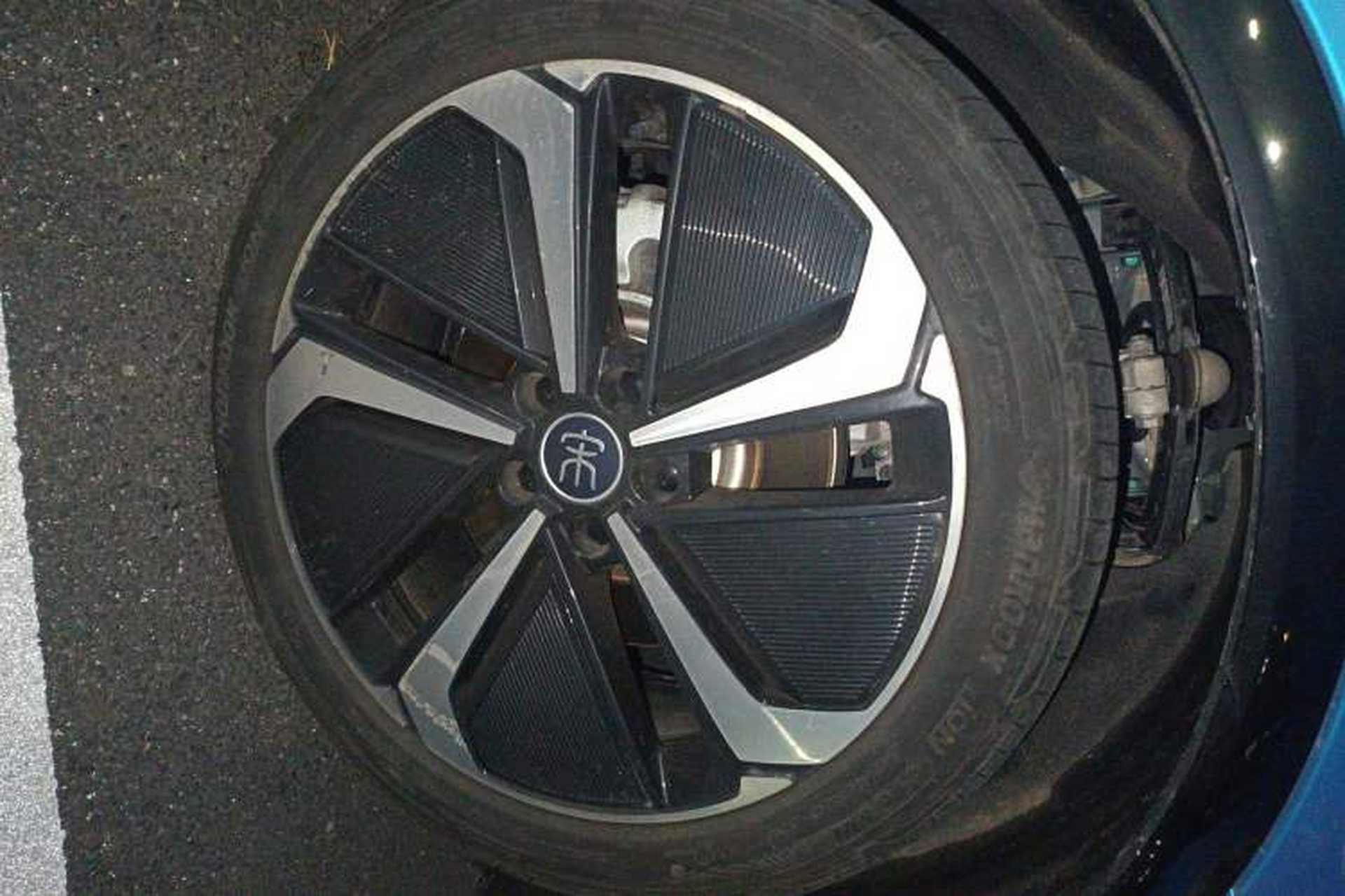 Used BYD Song L EV 2024 662 km Beyond Edition Right Front Wheel Hub