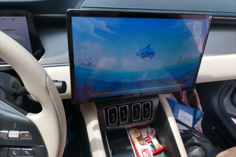 Used BYD Song L EV 2024 550km Beyond Edition Audio And AC Panel