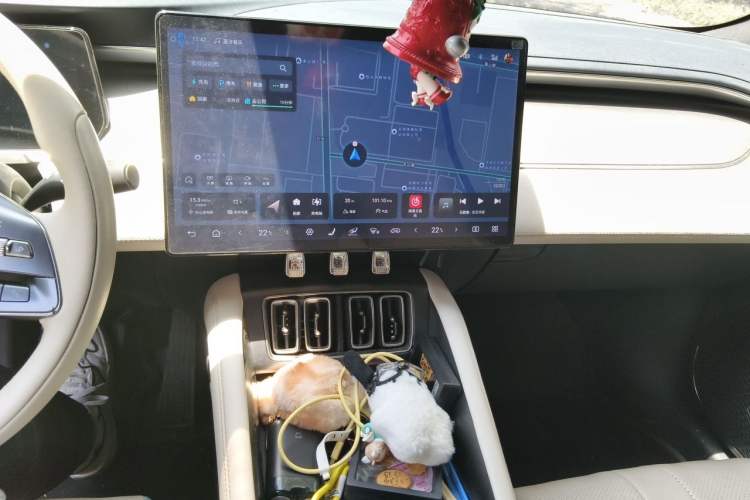 Used BYD Song L EV 2024 550 km Excellence Version Audio And AC Panel