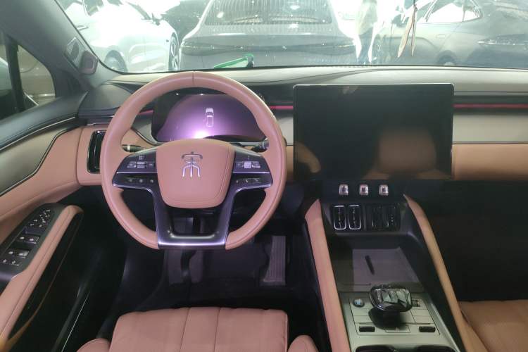 Used BYD Song L EV 2024 550 km Excellence Version Center Console