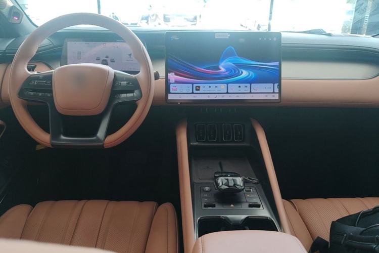 Used BYD Song L EV 2024 662 km Excellence Version Center Console