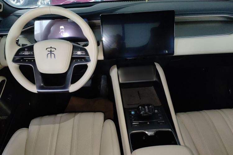 Used BYD Song L EV 2024 662 km Excellence Version Center Console