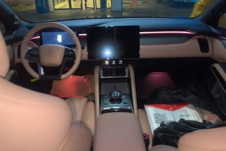 Used BYD Song L EV 2024 550 km Excellence Version Center Console