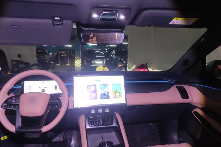 Used BYD Song L EV 2024 550 km Excellence Version Center Console