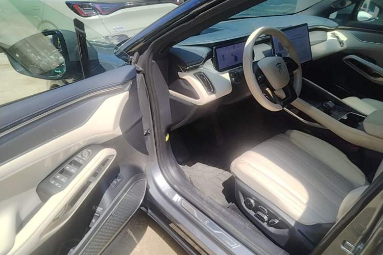 Used BYD Song L EV 2024 662 km Excellence Version Driver Seat