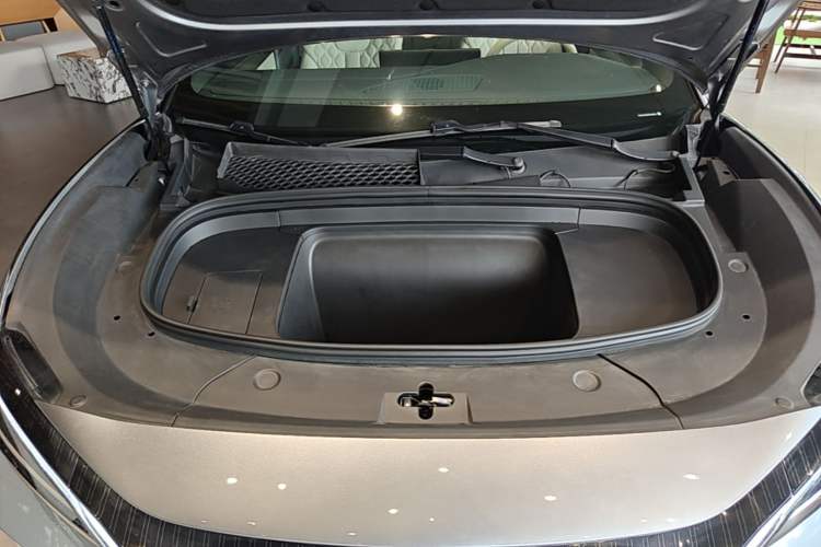 Used BYD Song L EV 2024 662 km Beyond Edition Engine Bay