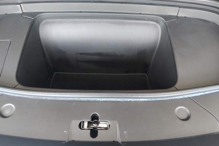Used BYD Song L EV 2024 662 km Excellence Version Engine Bay