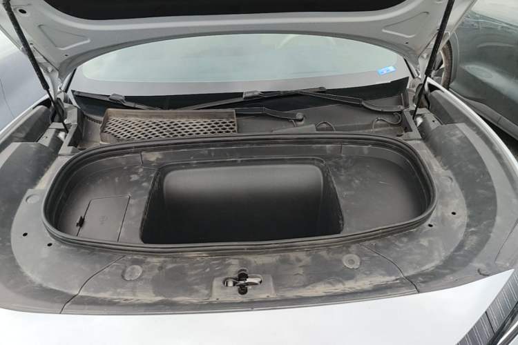 Used BYD Song L EV 2024 662 km Excellence Version Engine Bay