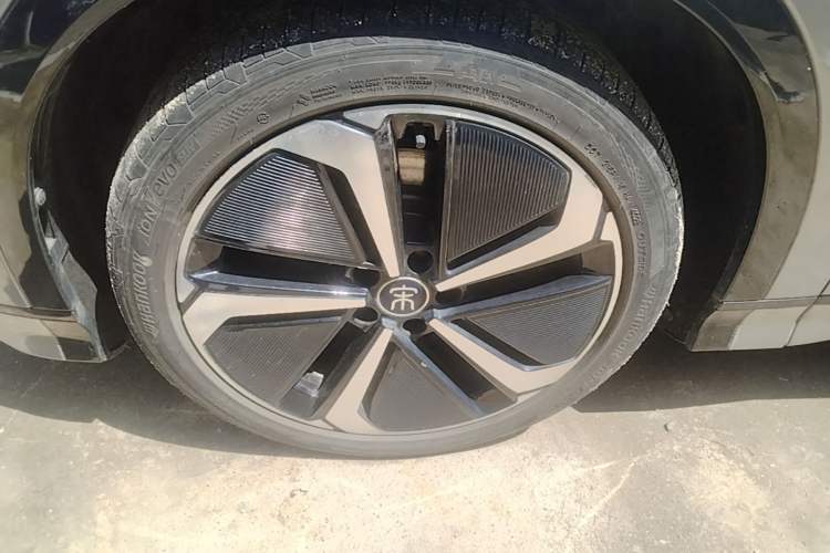 Used BYD Song L EV 2024 662 km Excellence Version Exterior 4