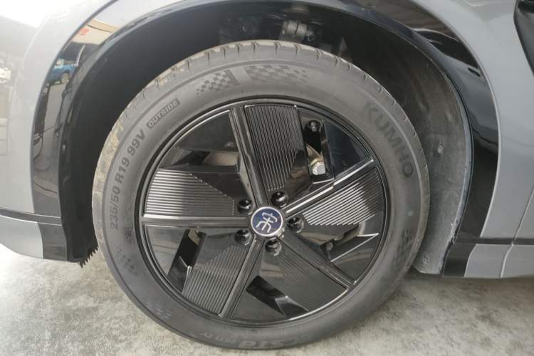 Used BYD Song L EV 2024 550 km Excellence Version Exterior 7