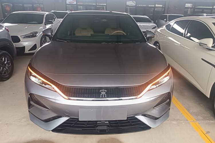 Used BYD Song L EV 2024 550 km Excellence Version Front