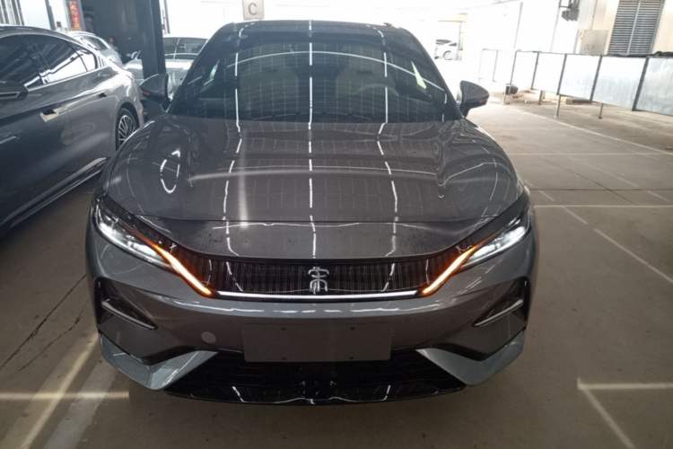 Used BYD Song L EV 2024 662 km Excellence Version Front