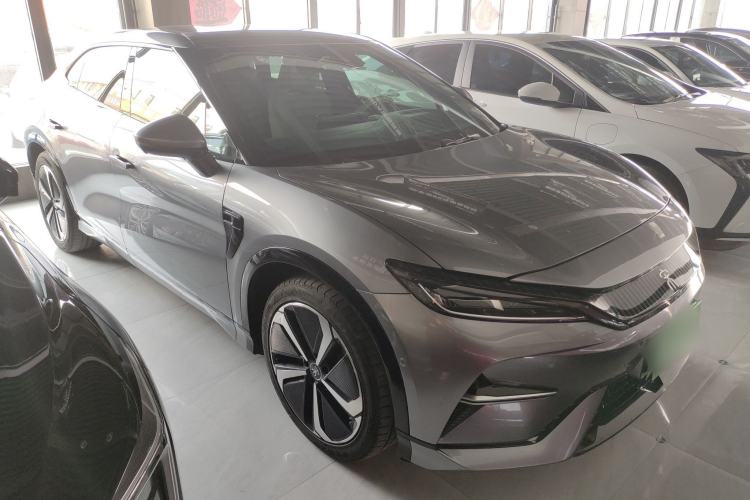 Used BYD Song L EV 2024 662 km Excellence Version Front Right 45 Deg