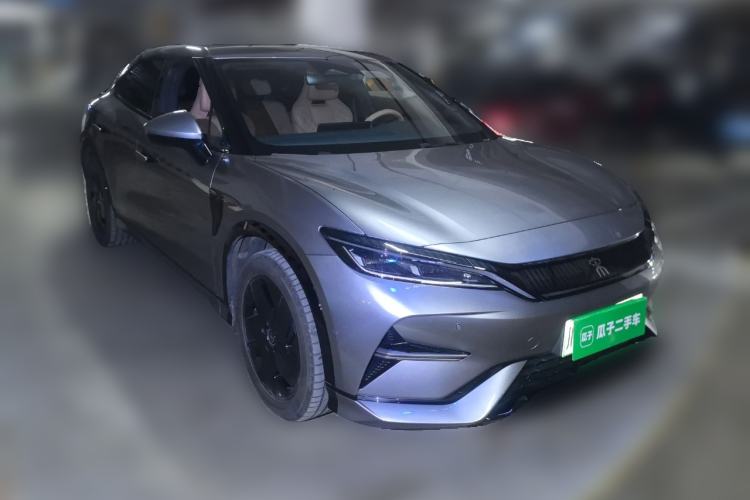 Used BYD Song L EV 2024 550 km Excellence Version Front Right 45 Deg