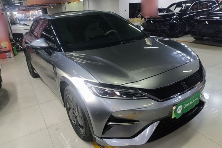Used BYD Song L EV 2024 550 km Excellence Version Front Right 45 Deg