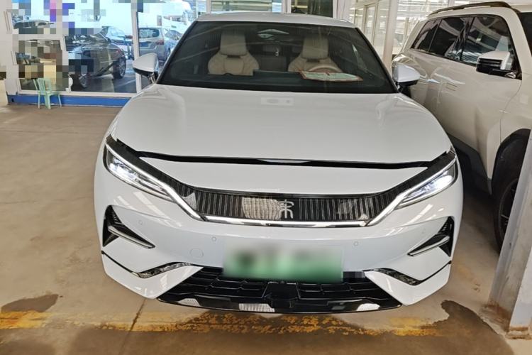 Used BYD Song L EV 2024 662 km Excellence Version Front