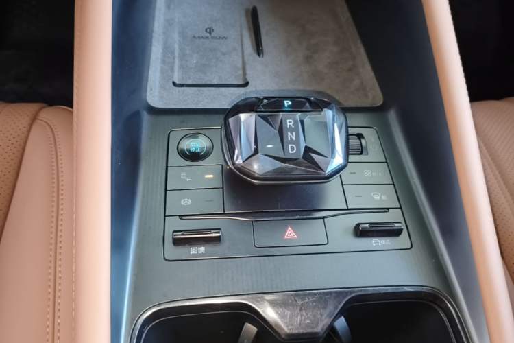 Used BYD Song L EV 2024 550km Beyond Edition Gear Lever