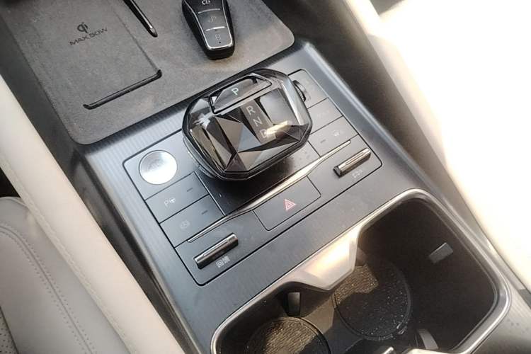 Used BYD Song L EV 2024 662 km Excellence Version Gear Lever
